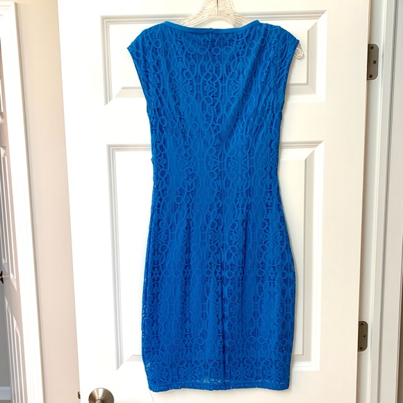 GORGEOUS DRESS - Picture 3 of 8